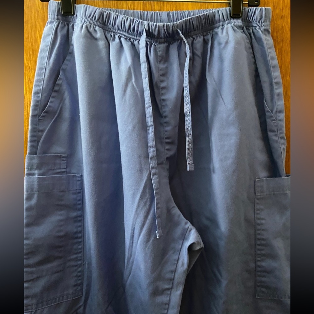 Good condition scrubs good price